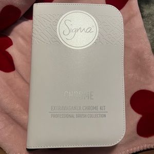 SIGMA - Extravaganza Chrome Kit Professional Brush Collection